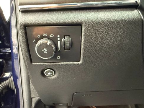 Used 2015 Jeep Grand Cherokee Limited AWD/4WD image 17