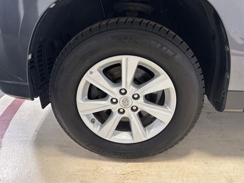 Used 2013 Toyota Highlander Limited image 13