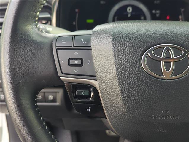 Certified 2025 Toyota Camry SE FWD image 10