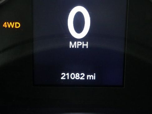 Used 2022 Jeep Gladiator Sport image 19