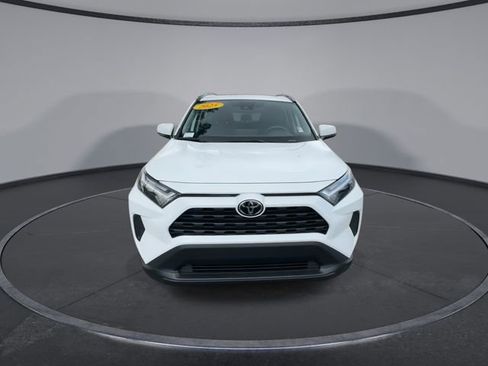 Used 2025 Toyota RAV4 XLE w/ Convenience Package image 6