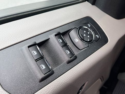 Used 2019 Ford F150 XLT w/ Equipment Group 302A Luxury AWD/4WD image 25