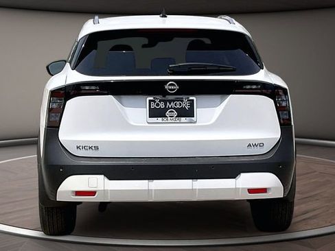 New 2026 Nissan Kicks SV w/ SV Premium Package AWD/4WD image 4