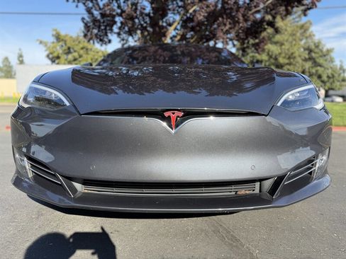 Used 2017 Tesla Model S P100D image 3
