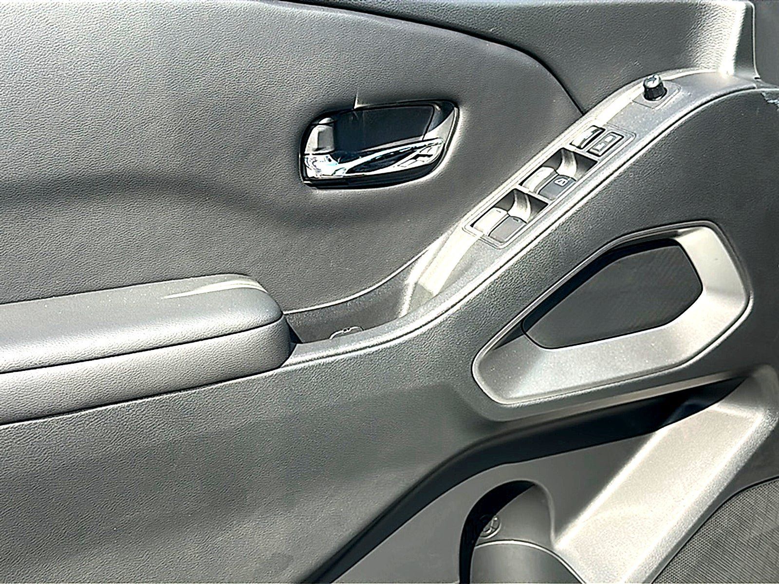 New 2027 Nissan Frontier SV w/ All-Weather Content Package RWD image 13