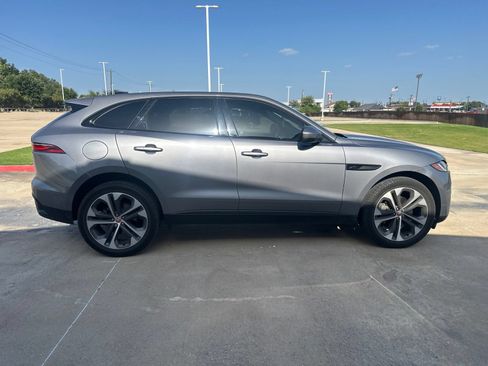 Used 2023 Jaguar F-PACE S AWD/4WD image 3