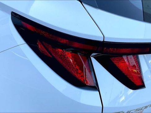 Certified 2026 Hyundai Tucson SE FWD image 31