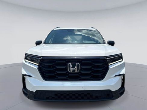 Certified 2025 Honda Pilot Sport image 9