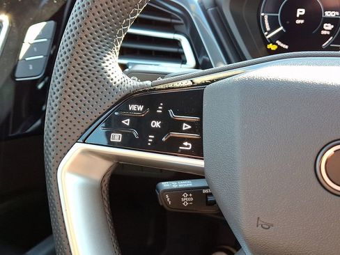 Certified 2025 Audi Q4 e-tron Premium Plus w/ Premium Plus image 24