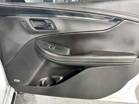 Used 2017 Chevrolet Impala LT w/ Leather Package FWD image 36