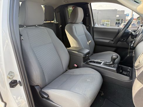 Used 2021 Toyota Tacoma SR w/ SR Convenience Package RWD image 32