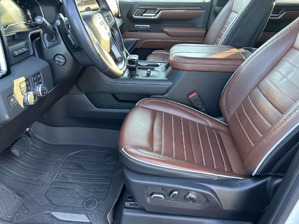 Used 2024 GMC Sierra 1500 Denali Ultimate AWD/4WD image 16