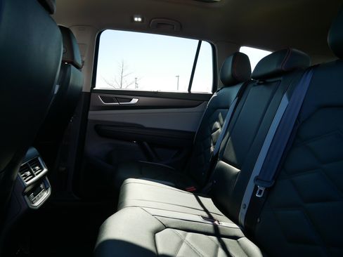 New 2026 Volkswagen Atlas Peak Edition AWD/4WD image 5