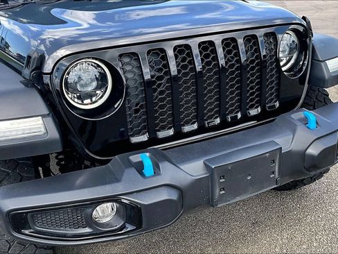 Used 2023 Jeep Wrangler Unlimited w/ 8.4" Radio Group AWD/4WD image 27