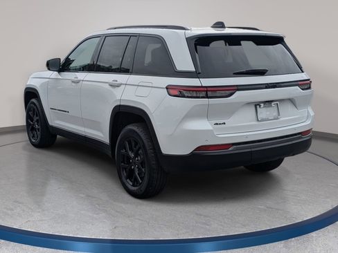 New 2026 Jeep Grand Cherokee Altitude AWD/4WD image 7