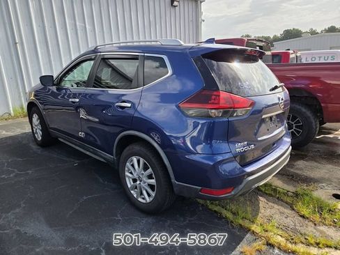 Used 2018 Nissan Rogue SV AWD/4WD image 4