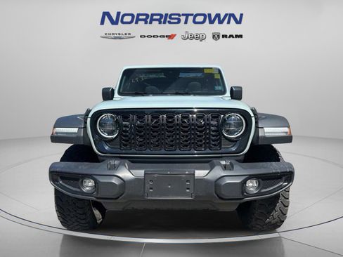 Used 2024 Jeep Wrangler Unlimited Sport AWD/4WD image 3