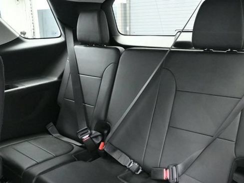 Used 2019 Chevrolet Traverse LT w/ LT Premium Package AWD/4WD image 26