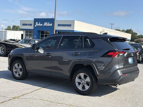 Used 2024 Toyota RAV4 XLE w/ Convenience Package FWD image 23