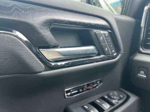 Used 2025 GMC Sierra 1500 AT4X AWD/4WD image 12