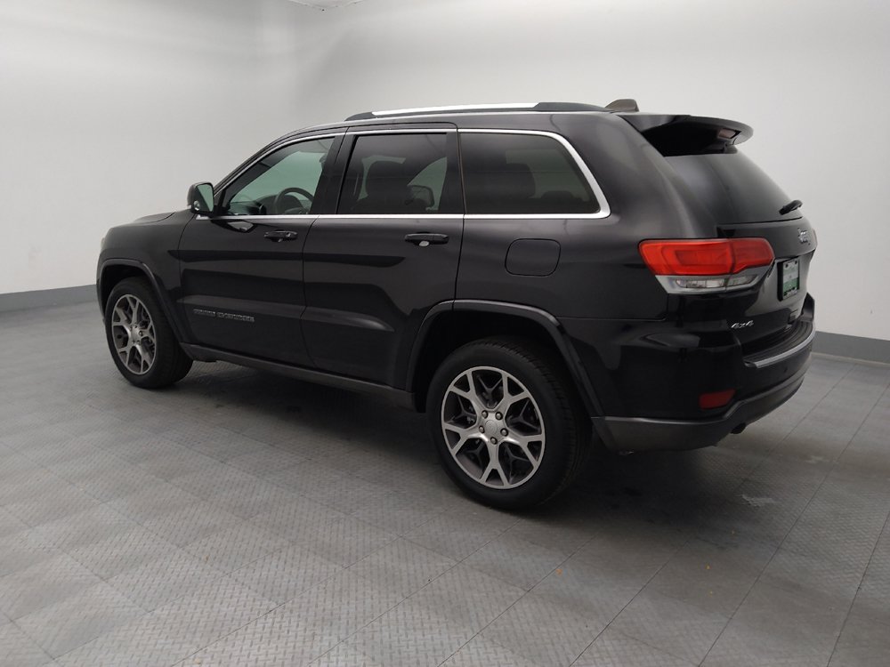 Used 2018 Jeep Grand Cherokee Limited AWD/4WD image 3