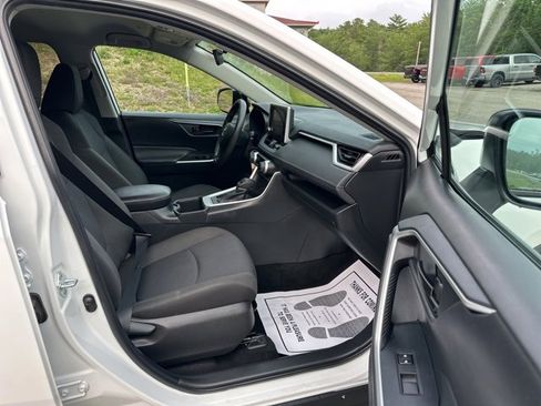 Used 2024 Toyota RAV4 LE image 26