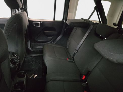 Used 2023 Jeep Wrangler Unlimited Sport AWD/4WD image 16