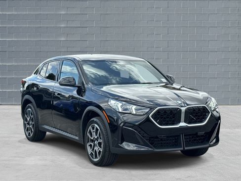 New 2026 BMW X2 xDrive28i w/ Convenience Package AWD/4WD image 1