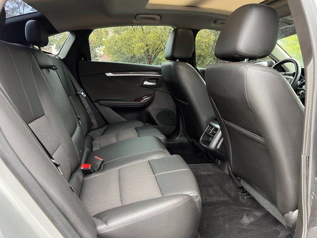 Used 2015 Chevrolet Impala LT w/ Convenience Package FWD image 19