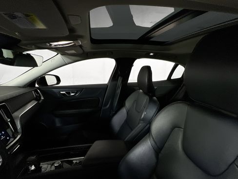 Used 2023 Volvo S60 B5 Core image 21