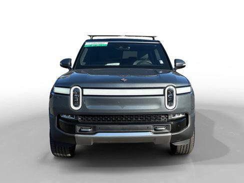 Used 2023 Rivian R1S Launch Edition image 8