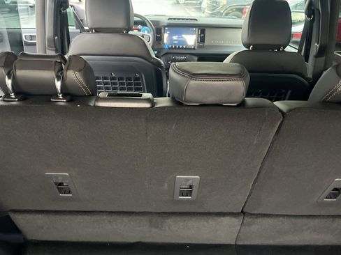 New 2025 Ford Bronco Badlands image 13