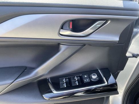 Used 2023 MAZDA CX-9 Touring Plus image 11