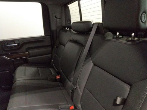 Used 2022 GMC Sierra 2500 SLT w/ SLT Convenience Package image 33