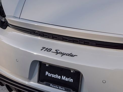 Used 2021 Porsche 718 Boxster Spyder RWD image 20