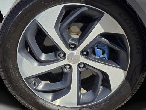 Used 2017 Hyundai Tucson Value AWD/4WD image 23
