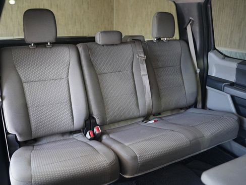 Used 2017 Ford F150 XLT RWD image 36