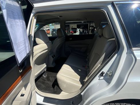 Used 2013 Subaru Outback 2.5i Limited AWD/4WD image 21