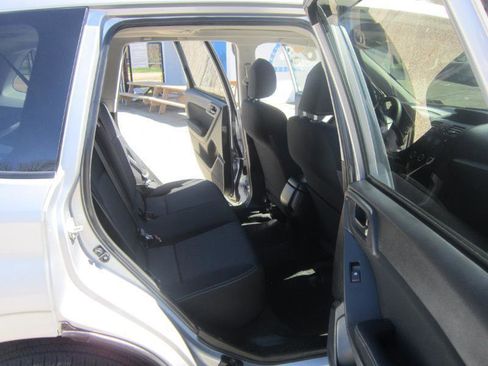 Used 2015 Subaru Forester 2.5i Premium image 20