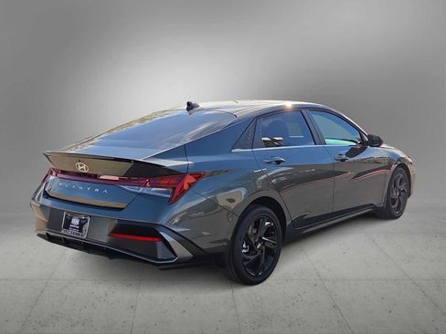 New 2026 Hyundai Elantra SEL Sport FWD image 8