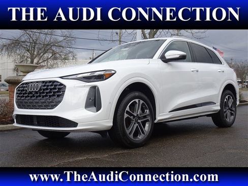 New 2025 Audi Q5 Premium image 1