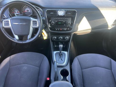Used 2013 Chrysler 200 Touring w/ Cold Weather Group image 10