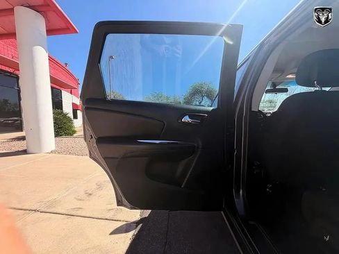 Used 2015 Dodge Journey American Value Package w/ Flexible Seating Group FWD image 10