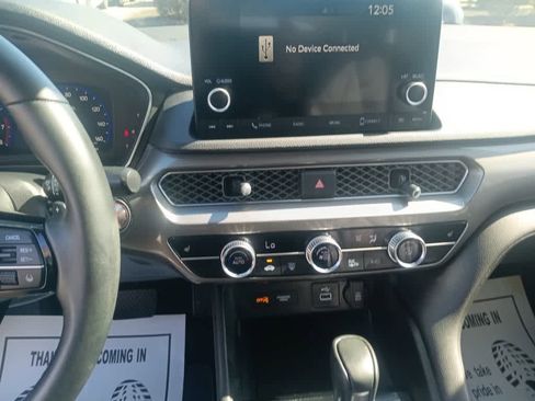 Used 2025 Acura Integra image 13