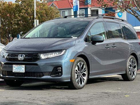 New 2026 Honda Odyssey Elite image 6