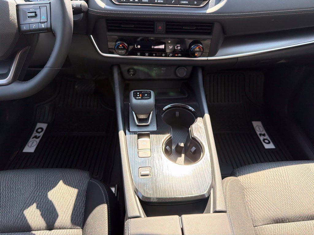 New 2026 Nissan Rogue SV FWD image 25