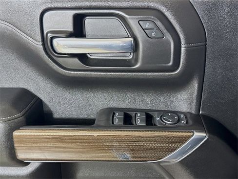 Used 2020 Chevrolet Silverado 1500 LT w/ LT Value Package image 15