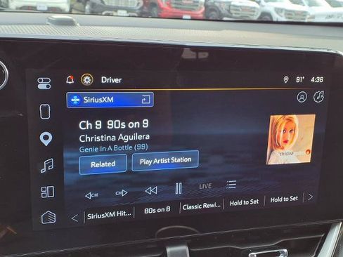 Used 2026 Chevrolet Equinox LT w/ Safety and Technology Package AWD/4WD image 6