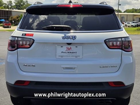 Used 2022 Jeep Compass Limited AWD/4WD image 4