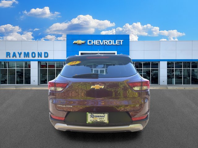 Used 2023 Chevrolet TrailBlazer LT w/ Convenience Package FWD image 5